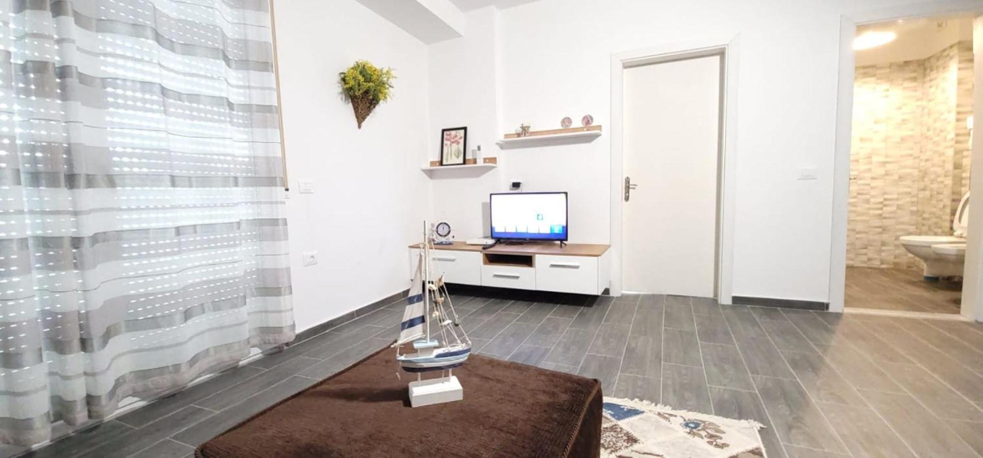 Perla 7 - Modern & Spacious Appartamento Golem (Tirana)