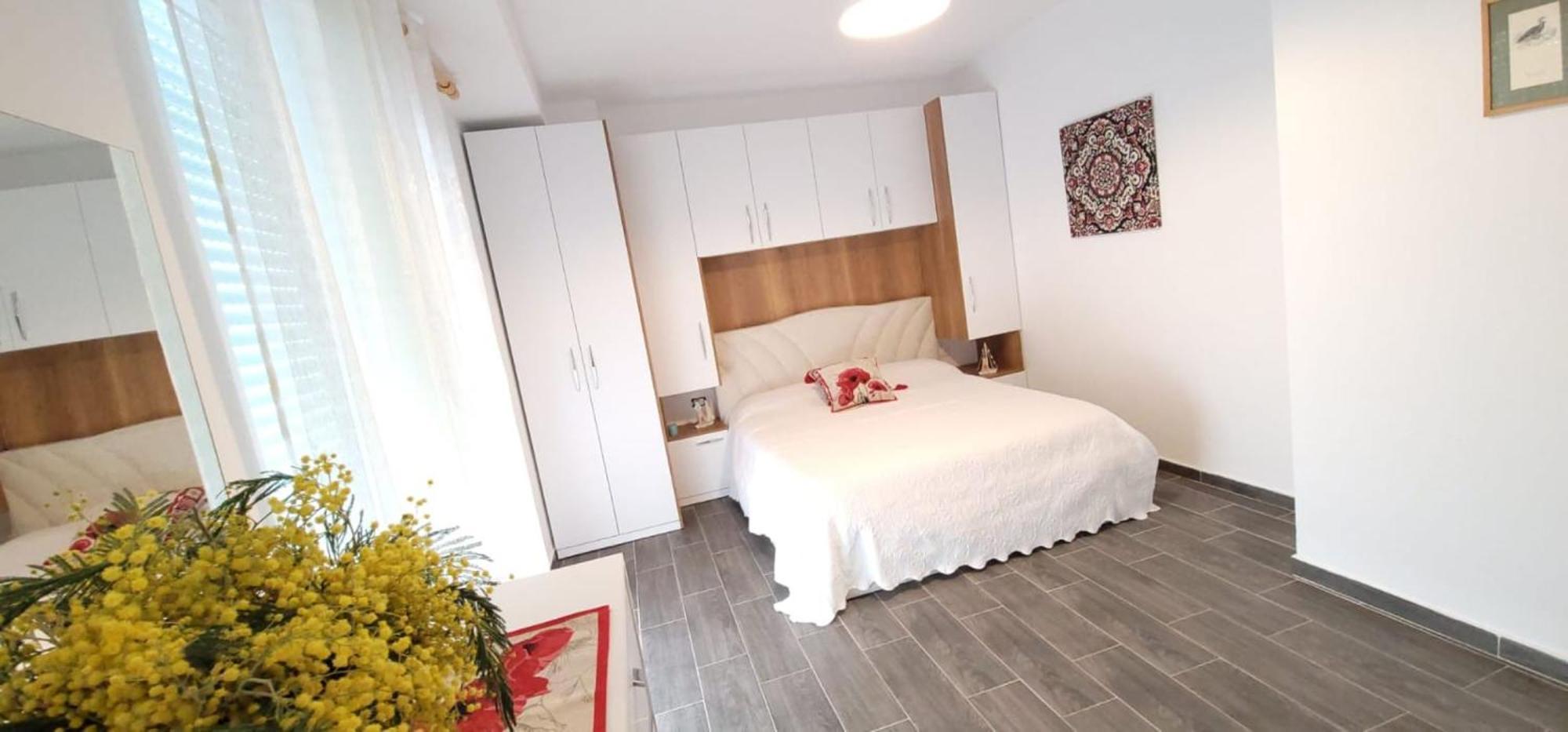 Perla 7 - Modern & Spacious Golem (Tirana)
